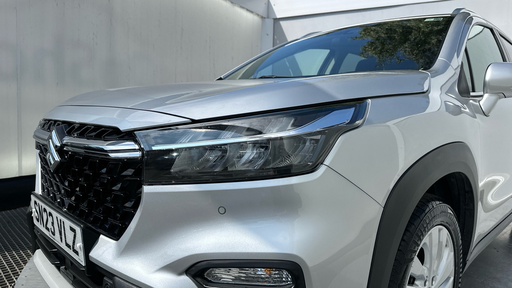 Suzuki S Cross Motion Blue #63