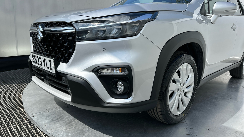 Suzuki S Cross Motion Blue #64