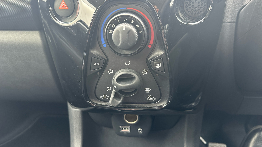 Citroen C1 1.0 Flair 71 Bhp Grey #52