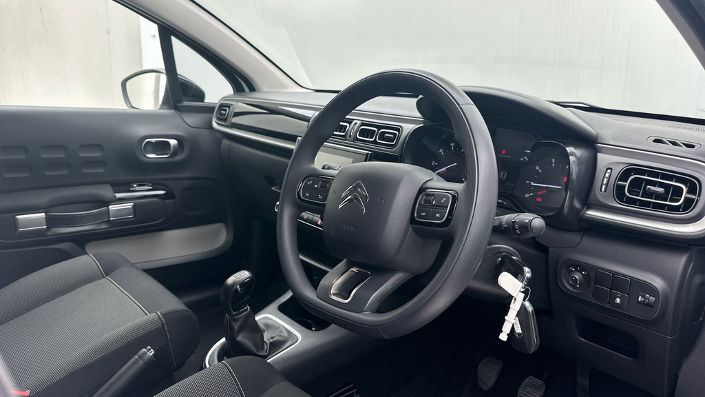 Citroen C3 1.2 Puretech Plus Hatchback Euro White #2