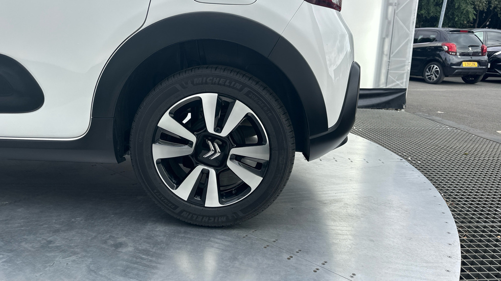 Citroen C3 1.2 Puretech Plus Hatchback Euro #18