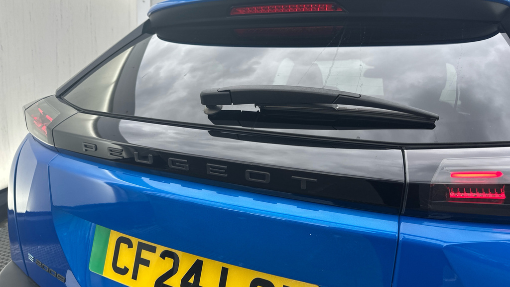 Peugeot e-2008 1.2 Puretech 130 Gt Eat8 White #22