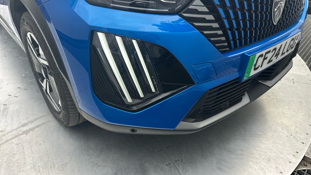 Peugeot e-2008 1.2 Puretech 130 Gt Eat8 White #42