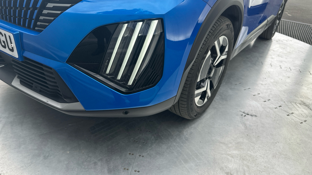 Peugeot e-2008 1.2 Puretech 130 Gt Eat8 White #39