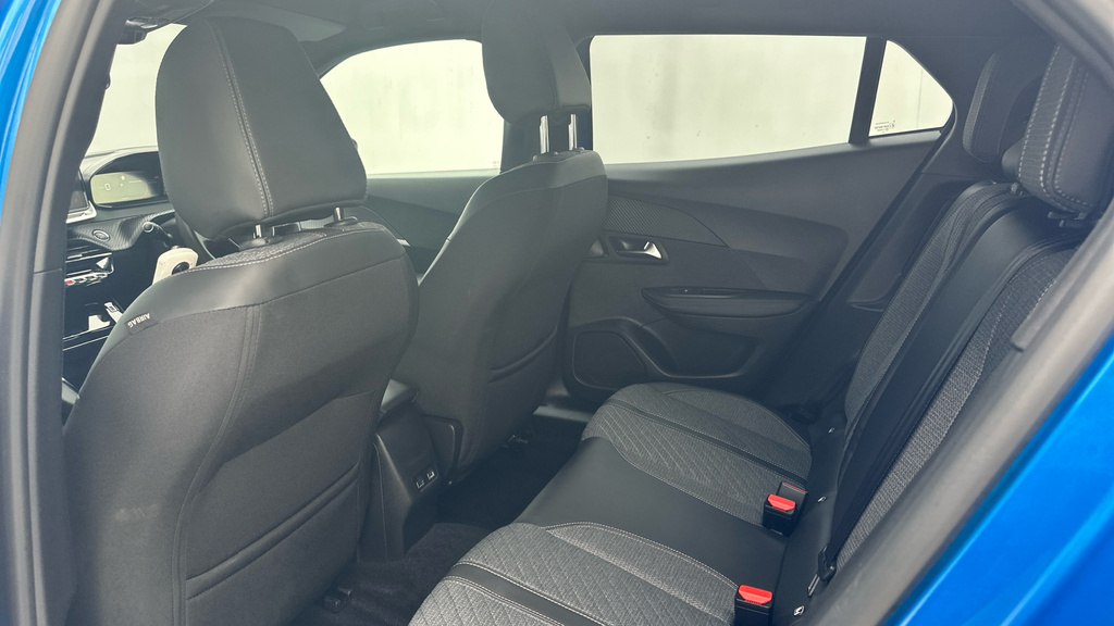 Peugeot e-2008 1.2 Puretech 130 Gt Eat8 White #27