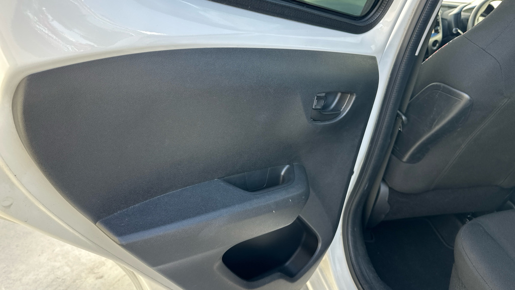 Citroen C1 1.0 Vti Touch Euro 5 White #39