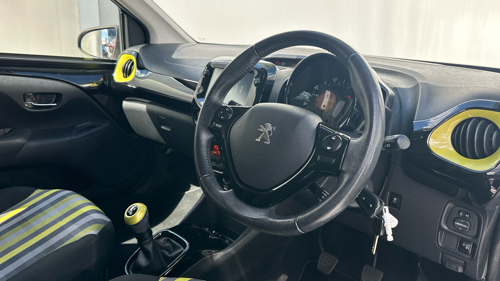 Peugeot 108 1.0 Collection Hatchback Euro 6 Black #2