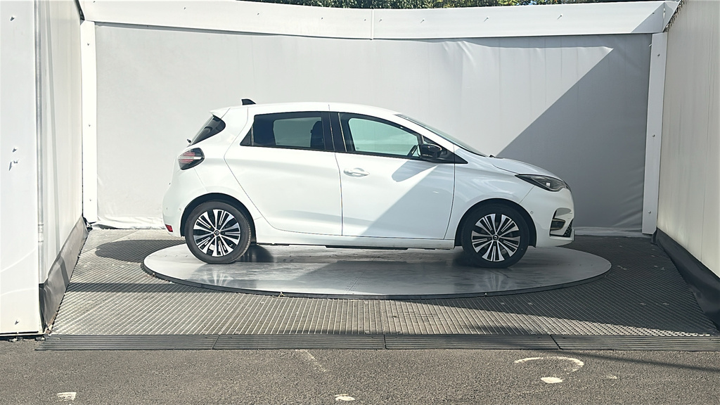 Renault Zoe R135 Ev50 52Kwh Techno Hatchback White #5