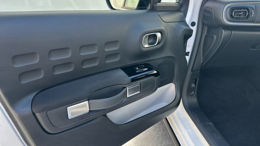 Citroen C3 1.2 Puretech Shine Plus Hatchback Manua White #39