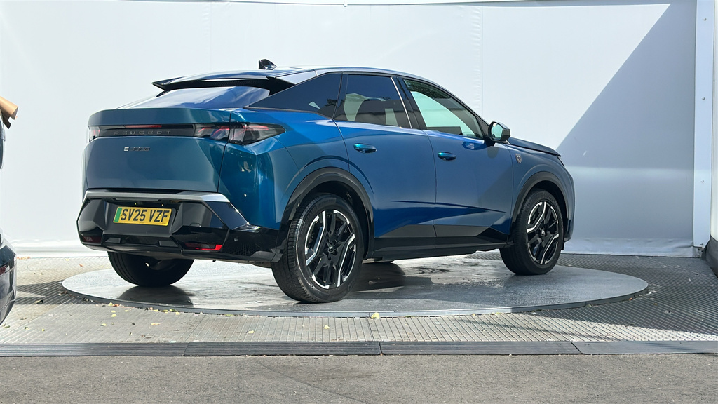 Peugeot 3008 73Kwh Gt Suv 210 Ps SV25VZF Blue #6
