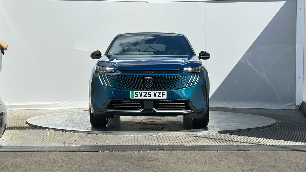 Peugeot 3008 73Kwh Gt Suv 210 Ps SV25VZF Blue #3