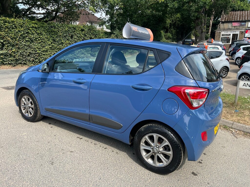 Hyundai I10 1.2 Premium Hatchback Euro 6 87 P LY16XDW Blue #4