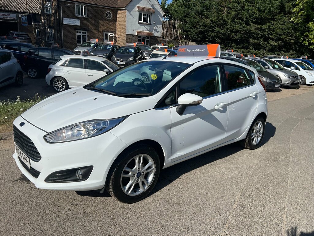 Ford Fiesta 1.25 Zetec Hatchback Euro 5 82 White