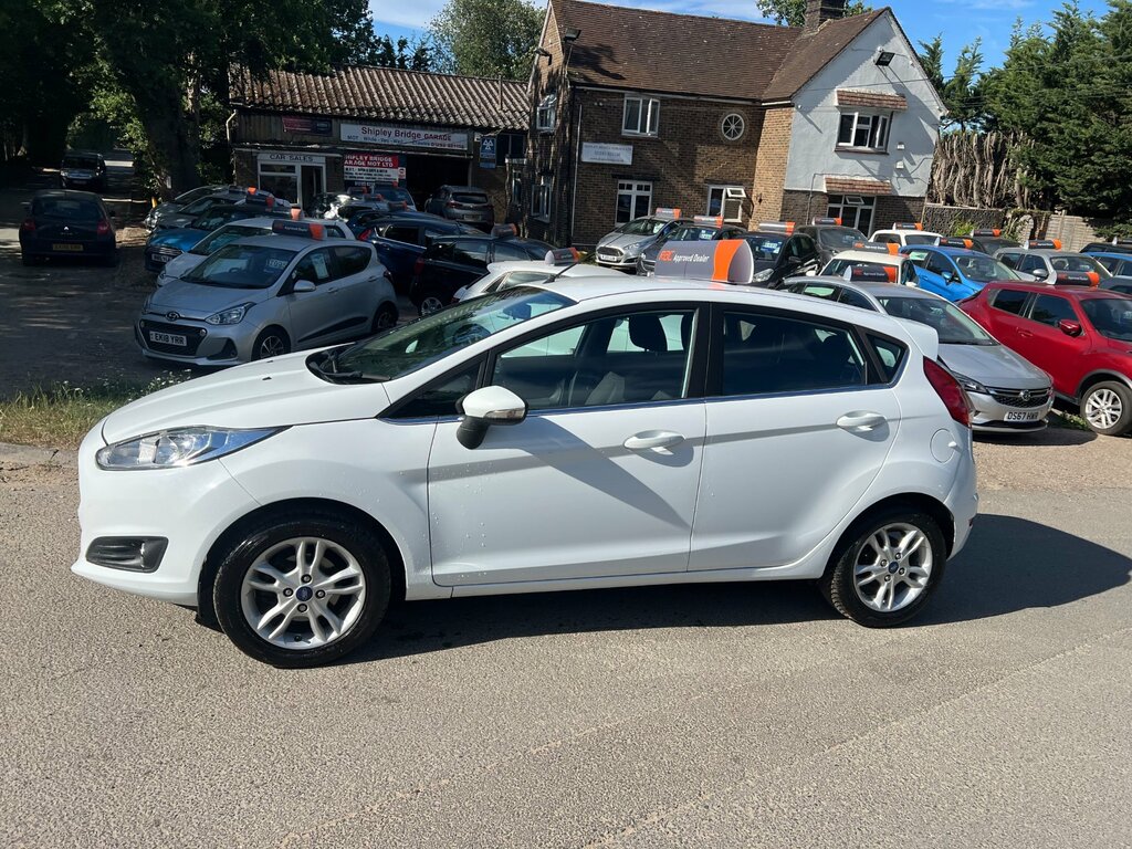 Ford Fiesta 1.25 Zetec Hatchback Euro 5 82 White #2