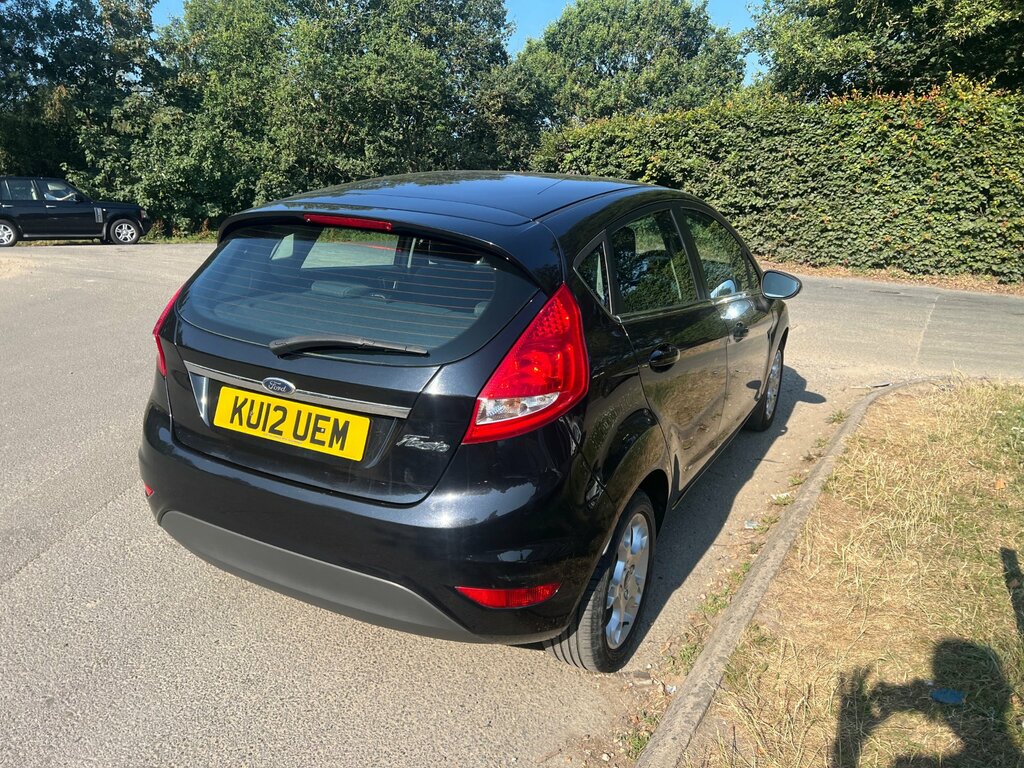 Ford Fiesta 1.4 Zetec Hatchback 133 Gkm, 9 Black #4