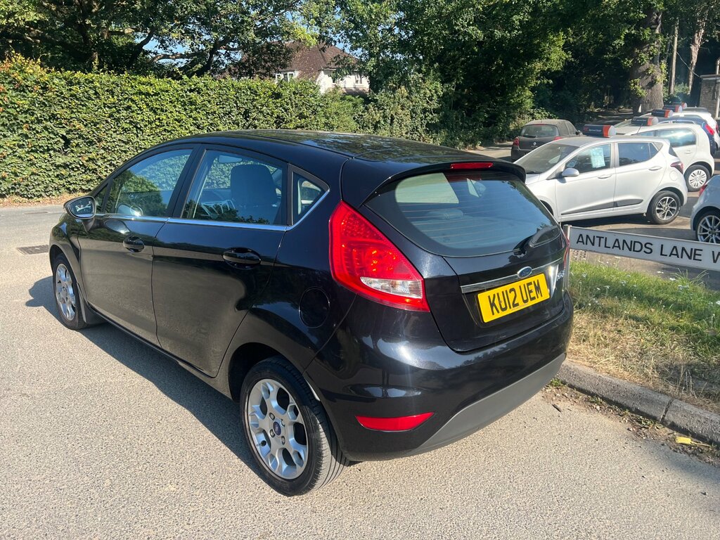 Ford Fiesta 1.4 Zetec Hatchback 133 Gkm, 9 Black #3