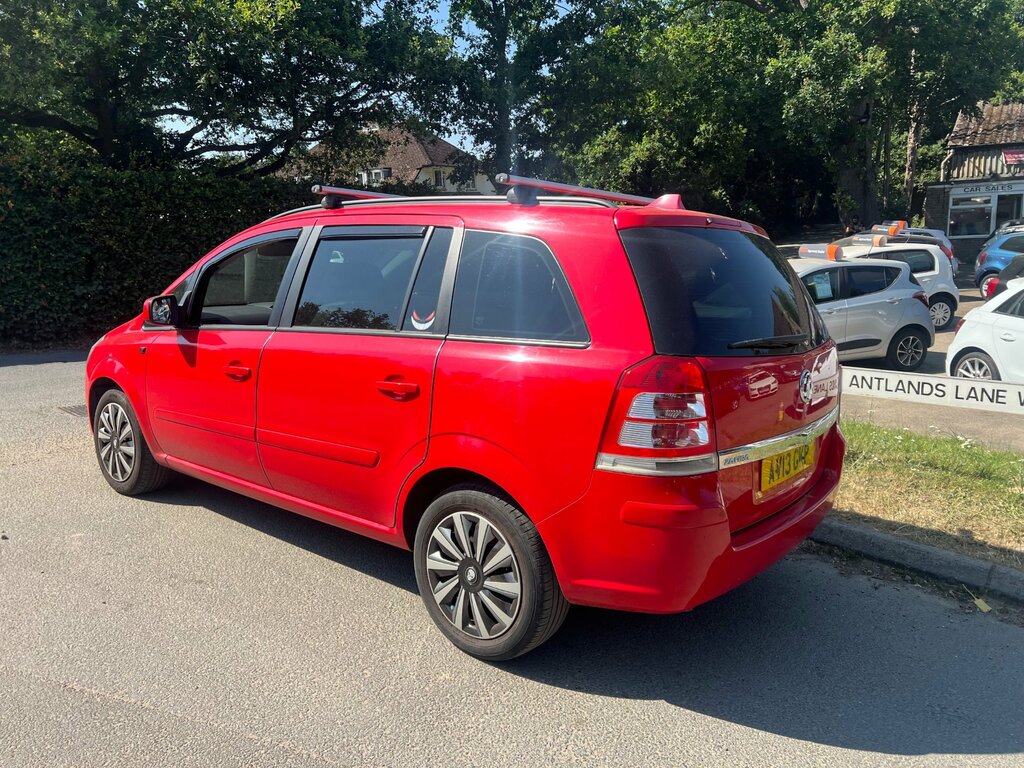 Vauxhall Zafira 1.6 16V Exclusiv Mpv Euro 5 115 Red #3