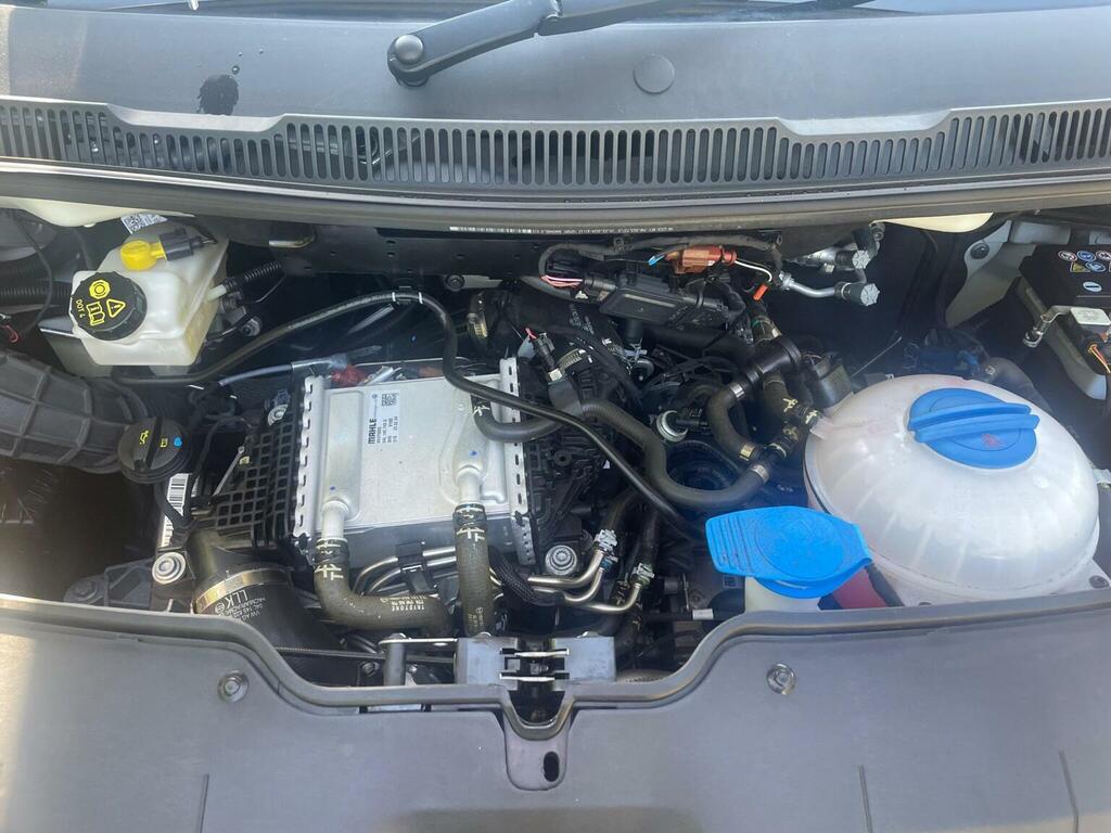 Volkswagen Campervan 2L Highline Grey #37
