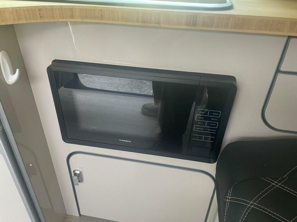 Volkswagen Campervan 2L Highline Grey #22