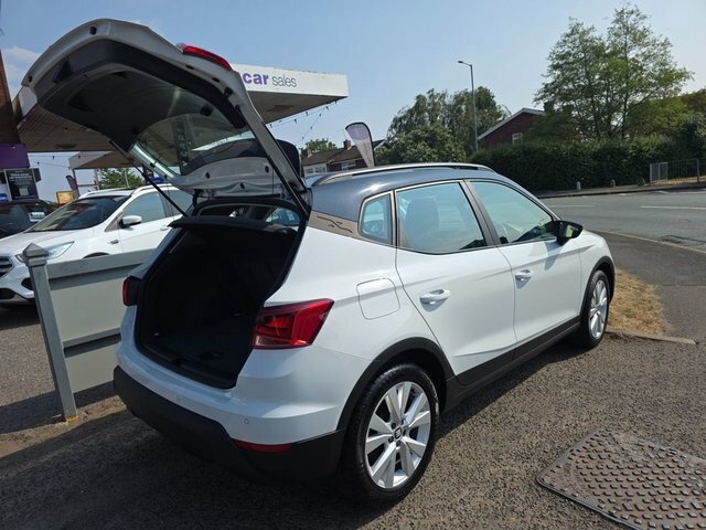 Seat Arona Tsi Gpf Se Technology ND69YFC White #3