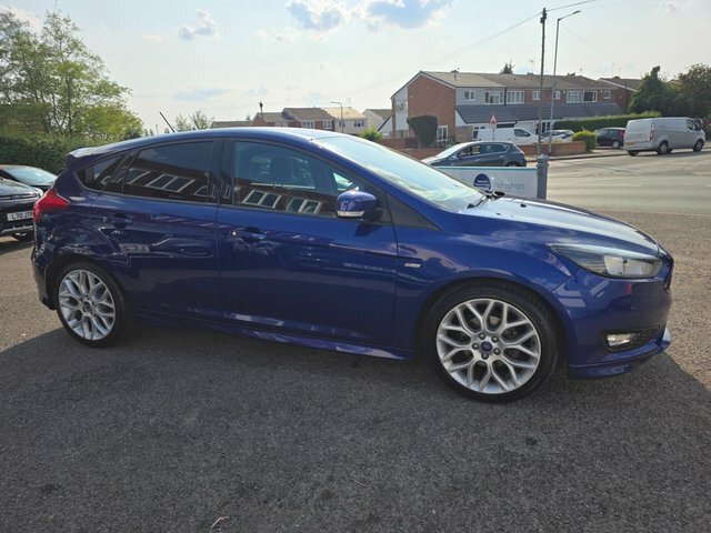 Ford Focus Ecoboost St-line Hatchback DV18TKJ Blue #4
