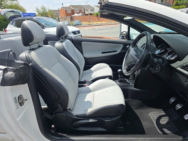 Peugeot 207 CC Vti Roland Garros Convertible White #5