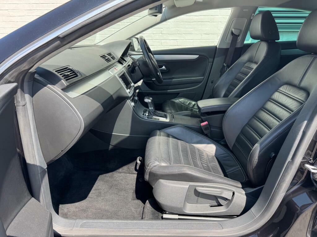 Volkswagen CC Saloon Black #15