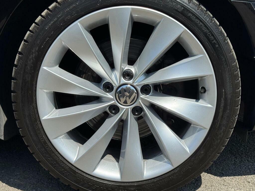Volkswagen CC Saloon Black #11