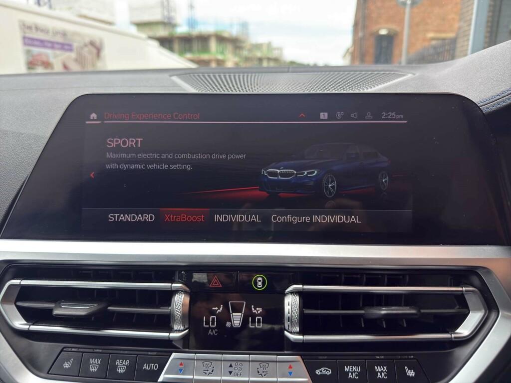 BMW 3 Series 320D M Sport Saloon Blue #35