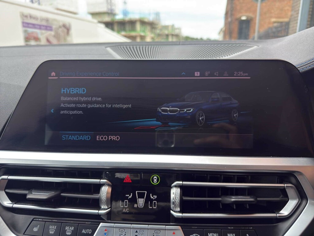BMW 3 Series 320D M Sport Saloon Blue #34