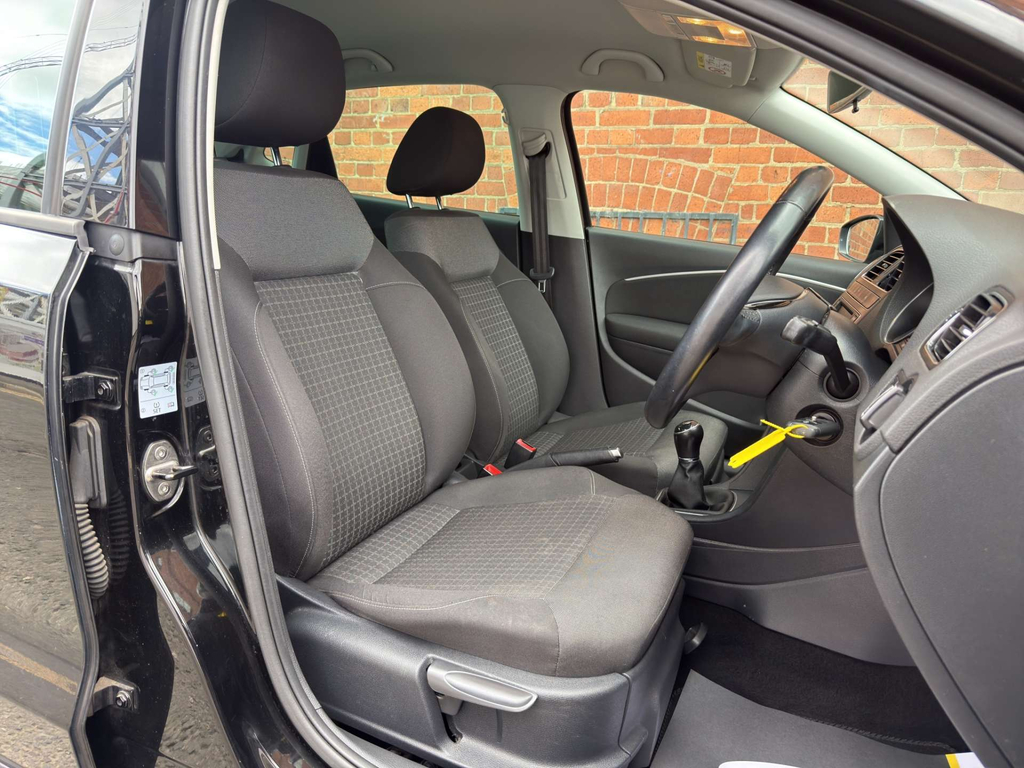 Volkswagen Polo  White #13