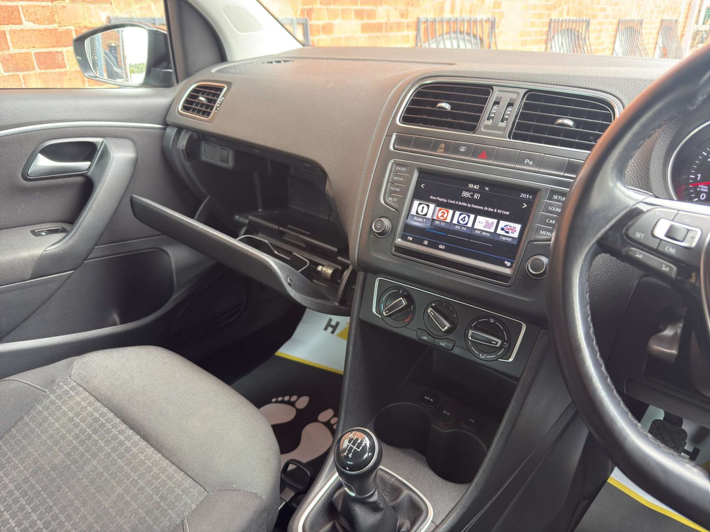 Volkswagen Polo  White #22