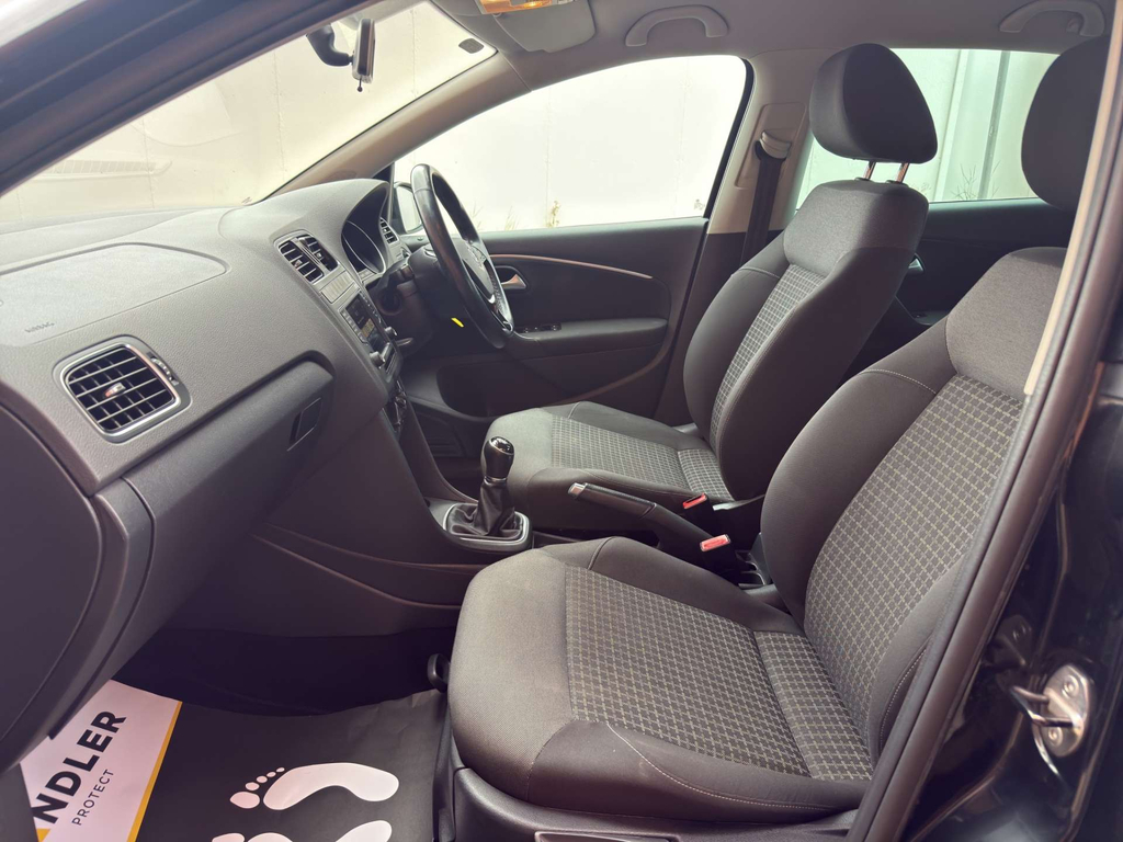 Volkswagen Polo  White #17