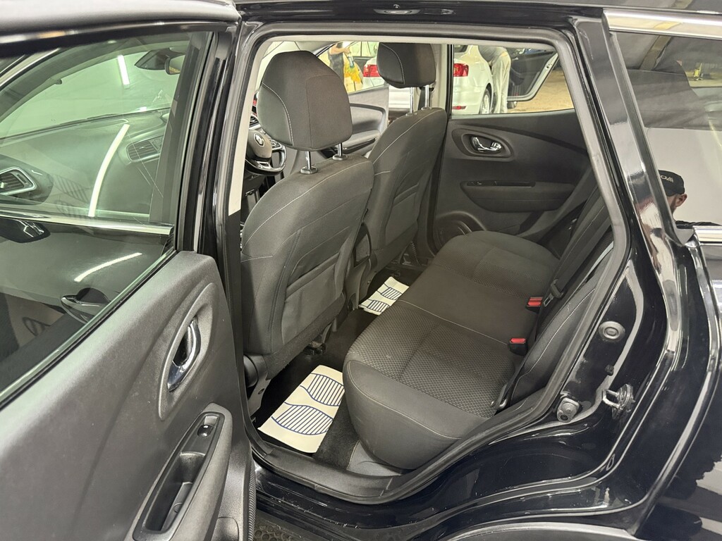 Renault Kadjar 1.6 Dci Signature Nav Suv 4Wd Black #18