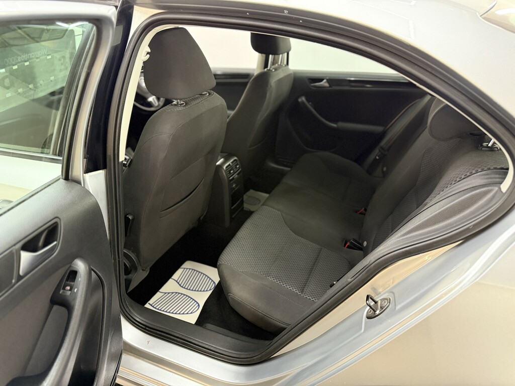 Volkswagen Jetta 1.4L Se 1.4 Tsi Used Blue #18