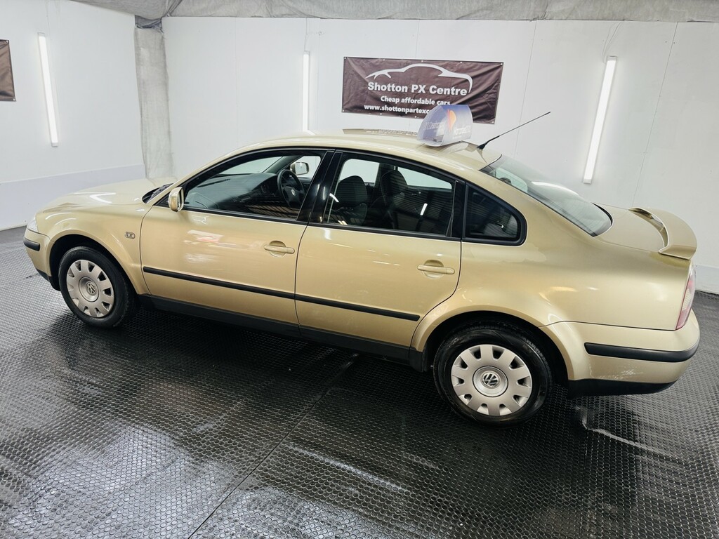 Volkswagen Passat 2.0 S Beige #3