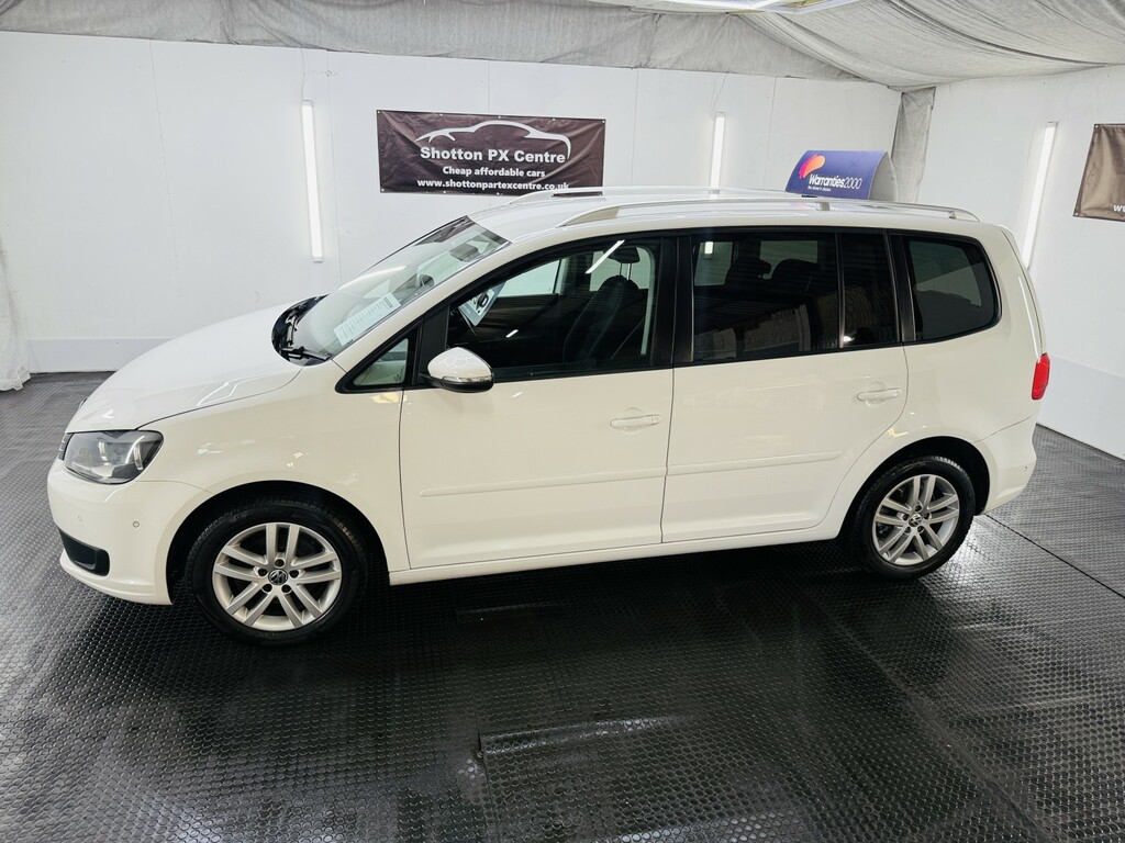 Volkswagen Touran 1.6 Tdi Se White #2