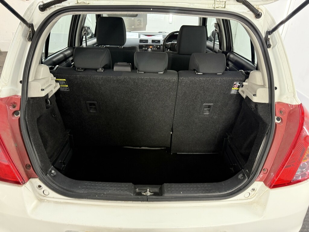 Suzuki Swift 1.5 Glx Black #17