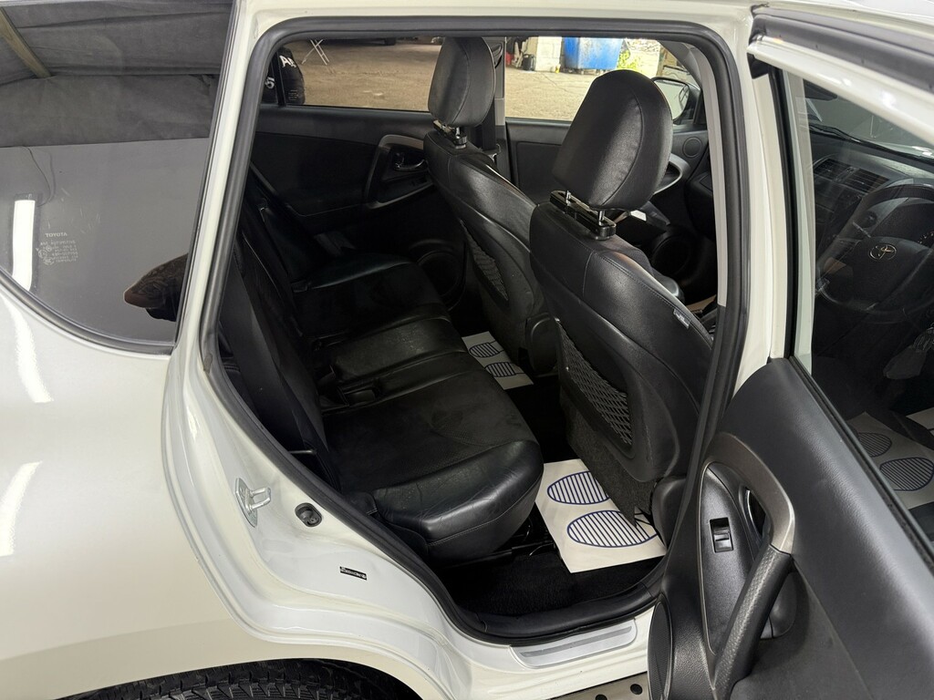 Toyota Rav 4 Grey #15