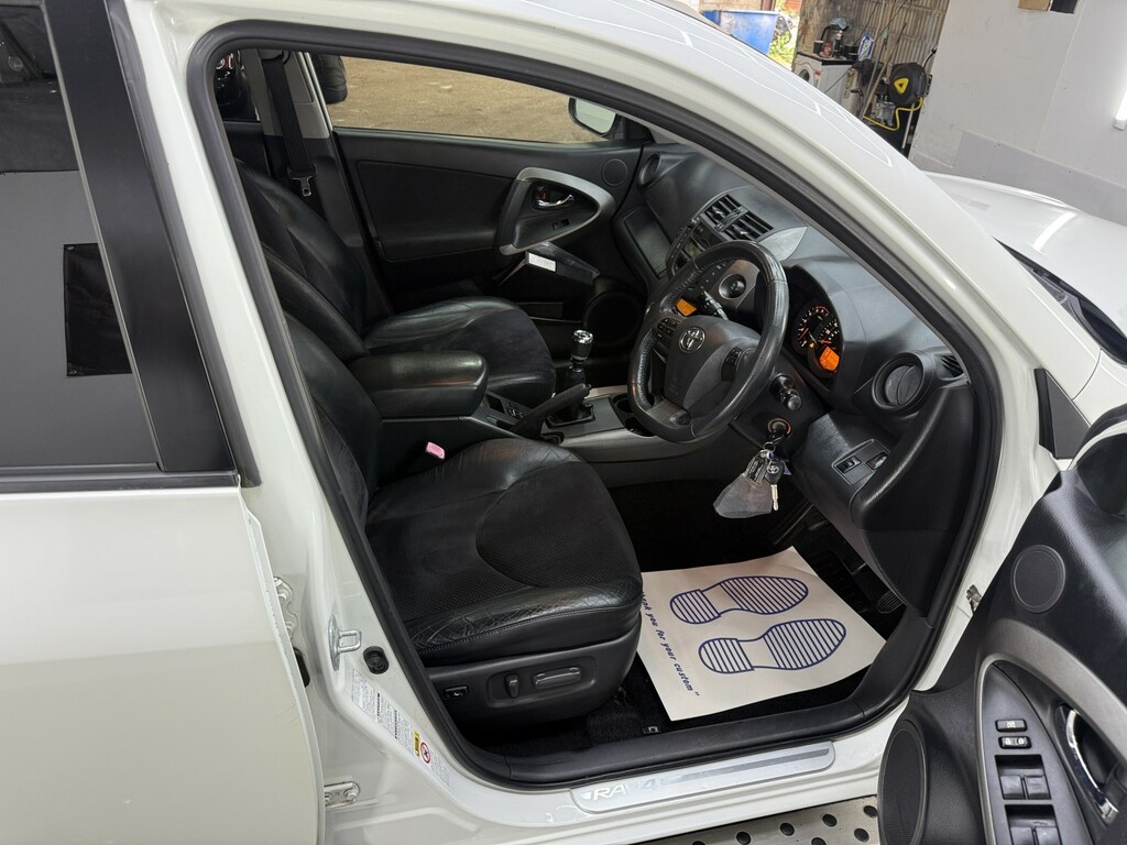 Toyota Rav 4 Grey #14