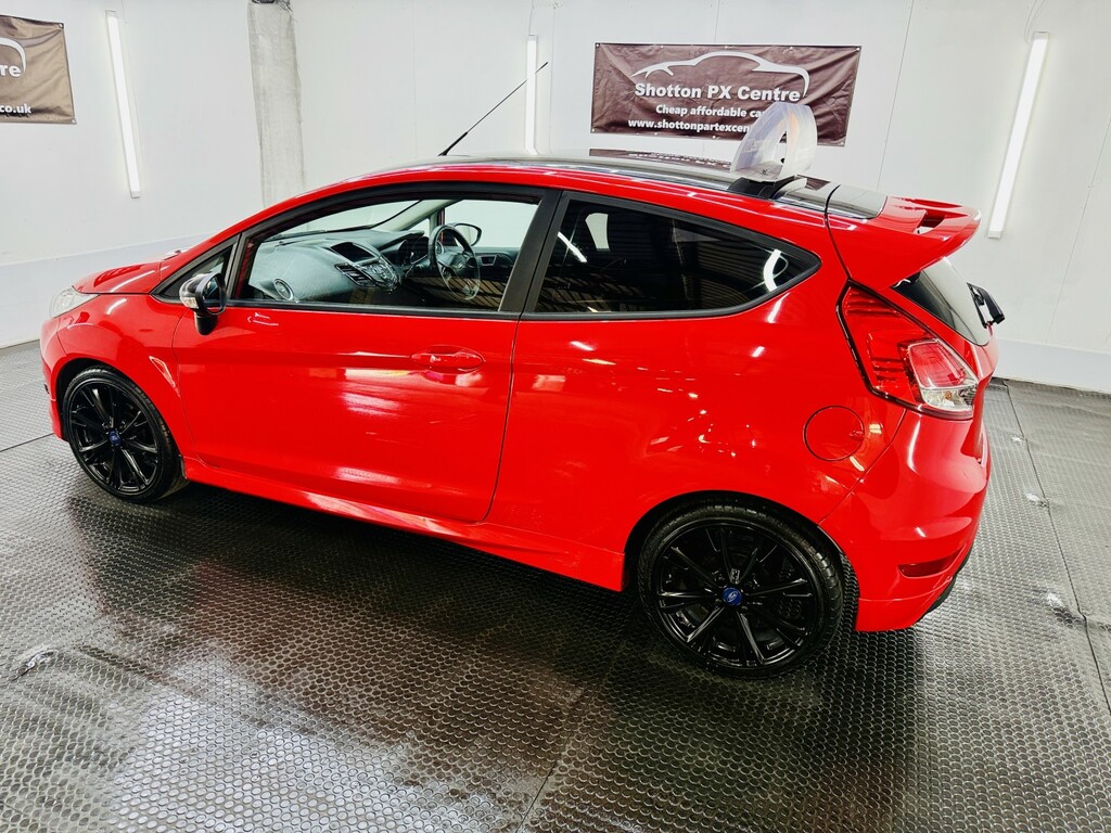 Ford Fiesta 1.0 T Ecoboost Zetec S Red Edition Red #3