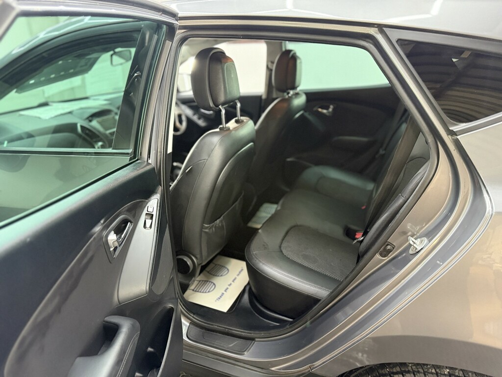 Hyundai Ix35 1.7L Style White #16