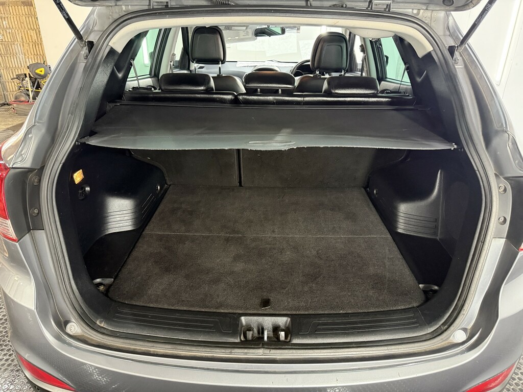 Hyundai Ix35 1.7L Style White #17