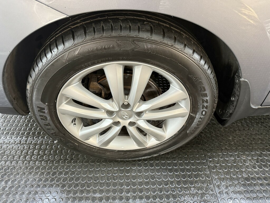 Hyundai Ix35 1.7L Style White #14