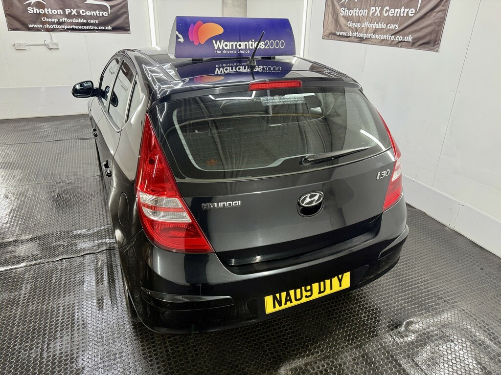 Hyundai I30 1.4 Comfort Black #6