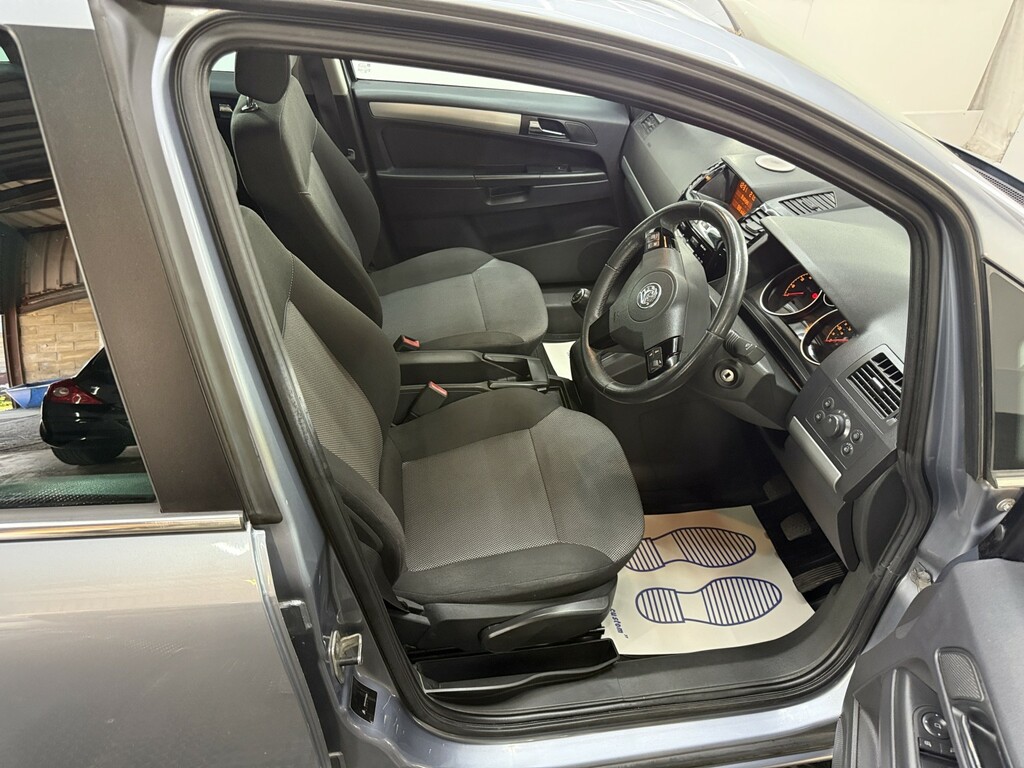 Vauxhall Zafira  Silver #14