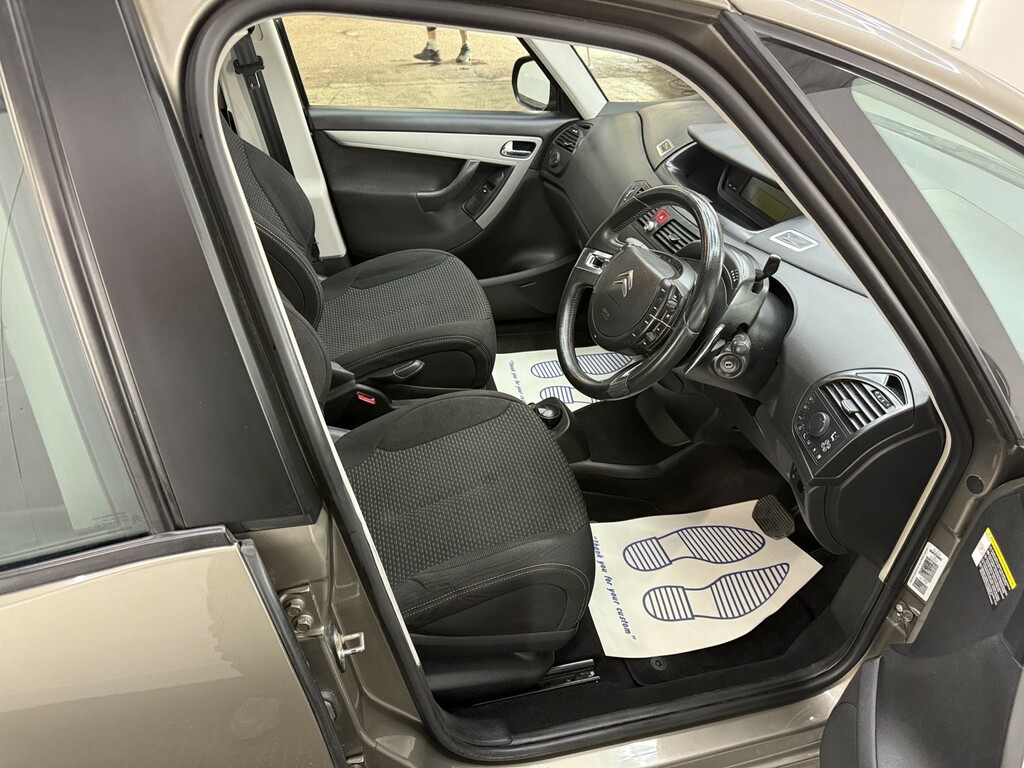 Citroen C4 Picasso Picasso 7 Vtr Plus Red #14