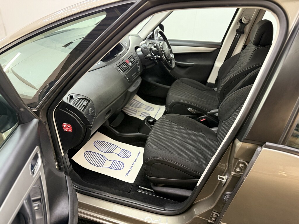 Citroen C4 Picasso Picasso 7 Vtr Plus Red #16