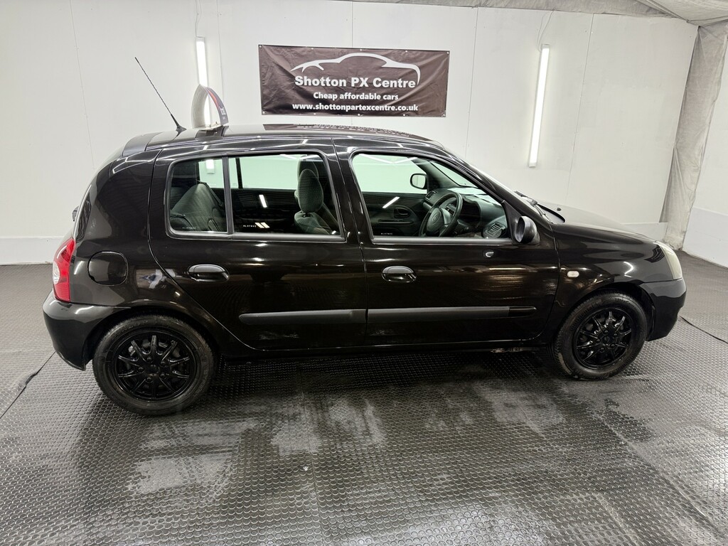 Renault Clio 1.4L Dynamique 16V Hatchback Eur Red #12