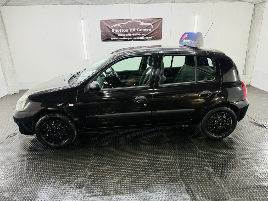 Renault Clio 1.2 Campus Black #2